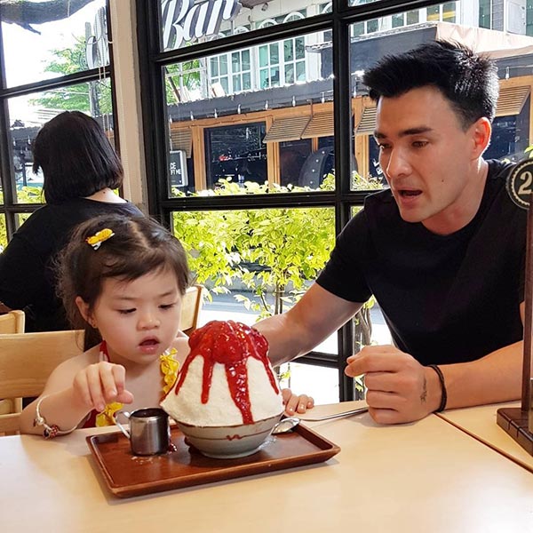 ตั๊ก บริบูรณ์ เอลซี่