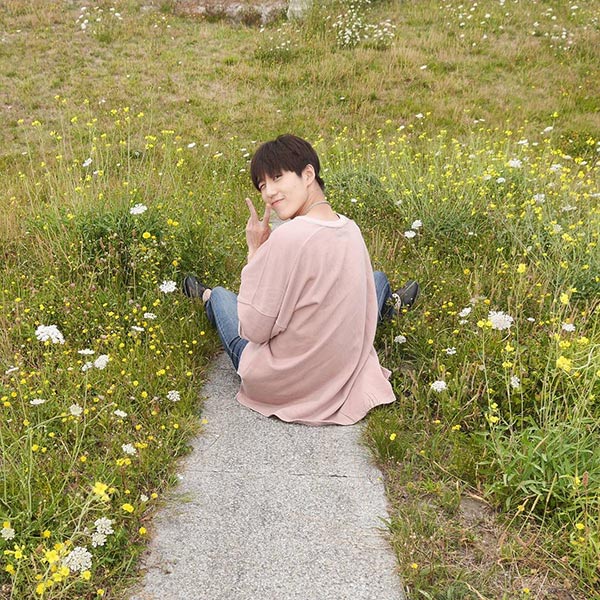 เจมส์ ธีรดนย์