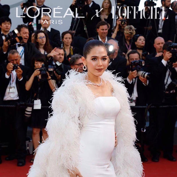 ชมพู่ อารย