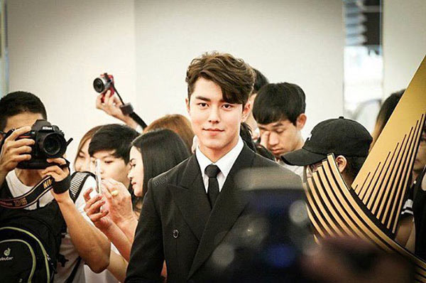 นาย ณภัทร