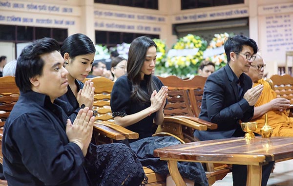 อั้ม พัชราภา คุณเสาว์ เสาวลักษณ์