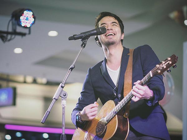 ว่าน ธนกฤต