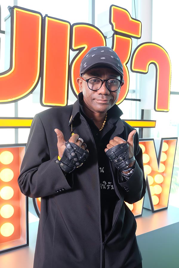 โจอี้ บาซู