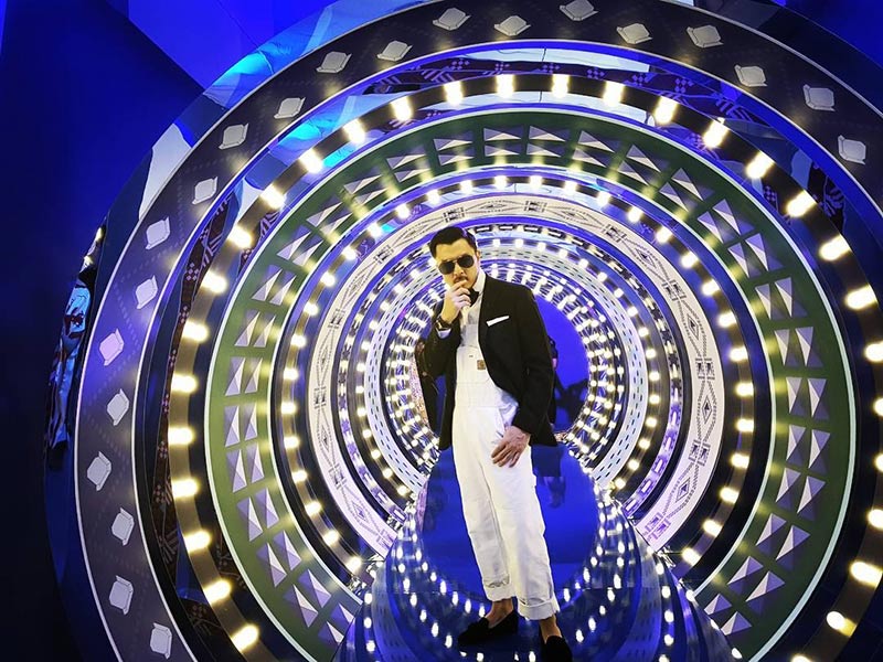 มารีญา พูลเลิศลาภ