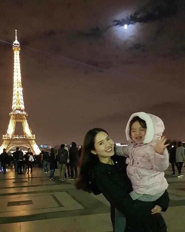 แอฟ ทักษอร