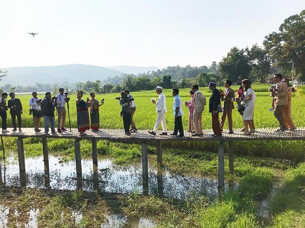 เป๊ก นิว หมั้น