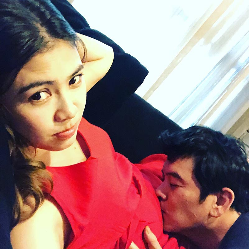 ชาคริต แย้มนาม