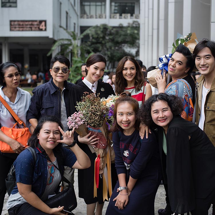 เดียร์น่า ฟลีโป รับปริญญา