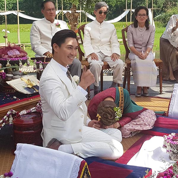 เป๊ก นิว หมั้น