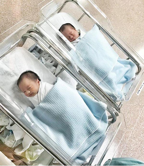 ชมพู่ น็อต