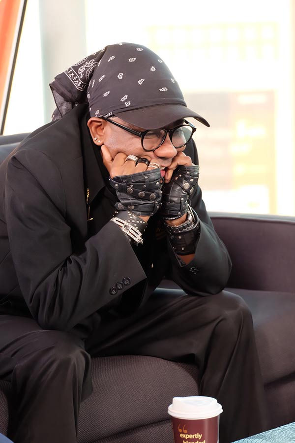 โจอี้ บาซู