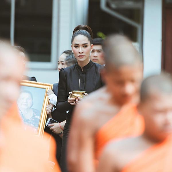 อีฟ พุทธิดา พลอย เฌอมาลย์