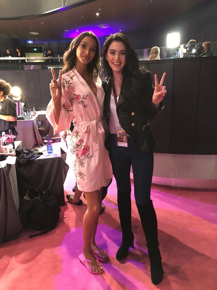 ใหม่ ดาวิกา