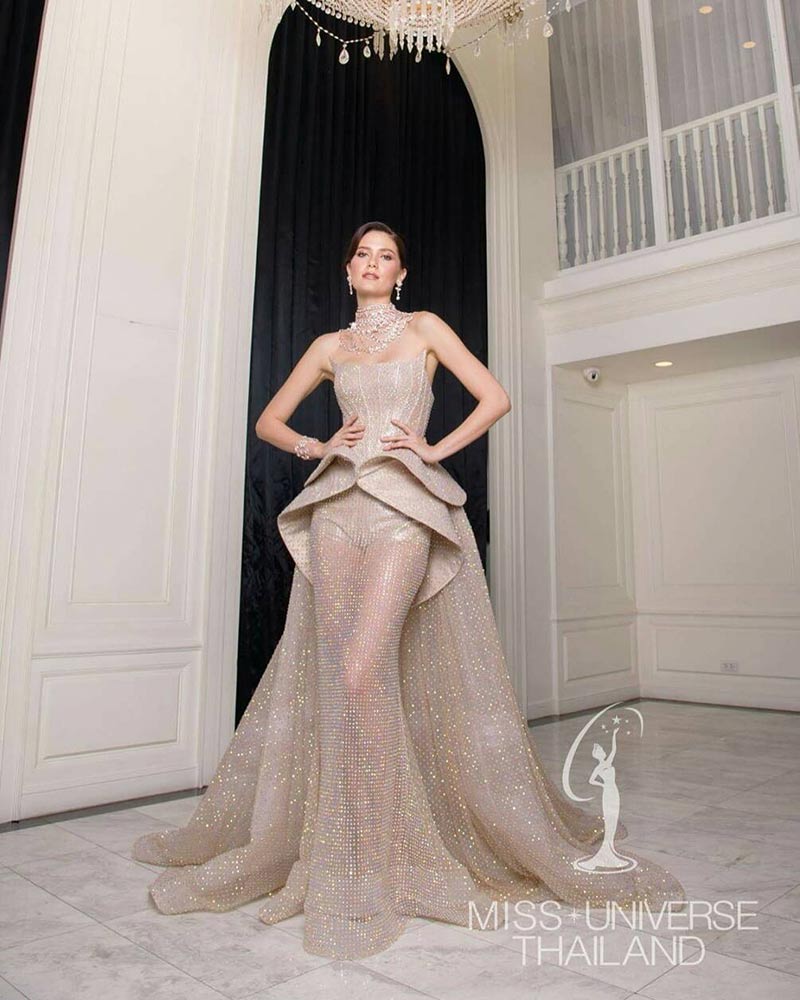 มารีญา พูลเลิศลาภ