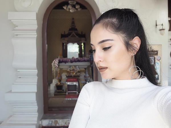 ขวัญ อุษามณี