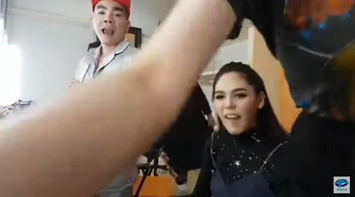 ชมพู่ อารยา