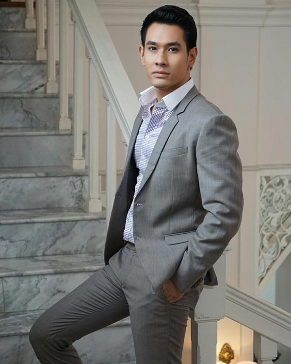 อ๋อม อรรคพันธ์