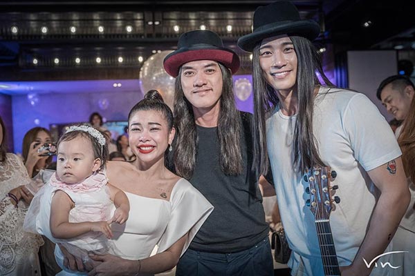 กุ๊บกิ๊บ บี้