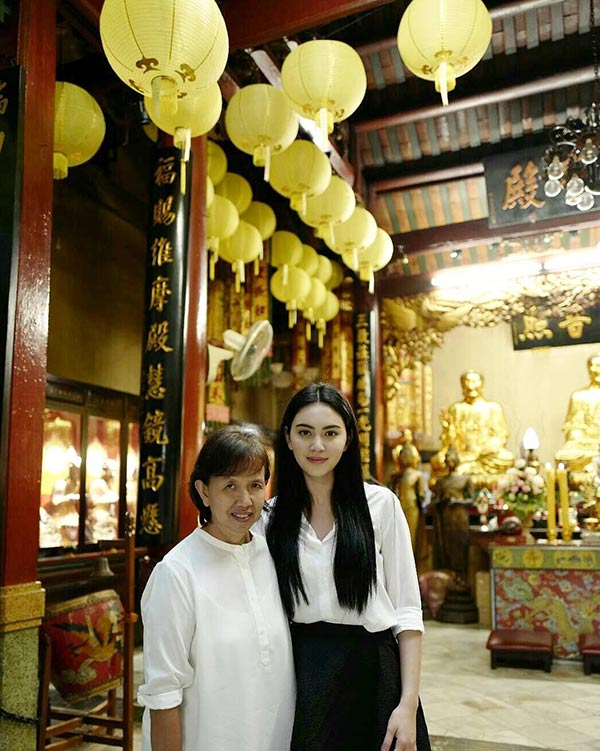 ใหม่ ดาวิกา