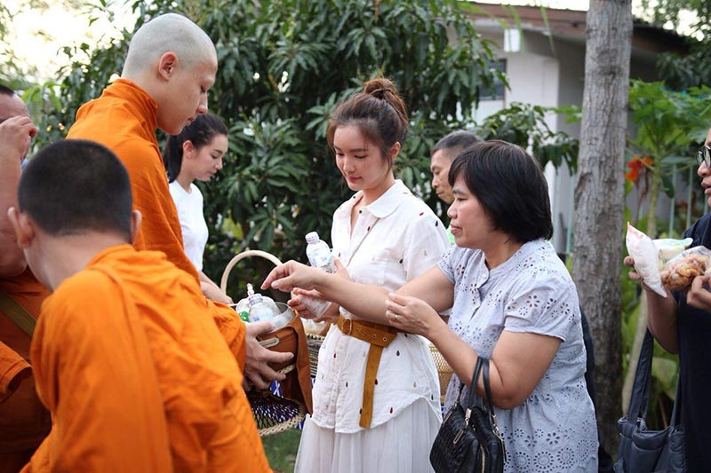 หมาก ปริญ บวช