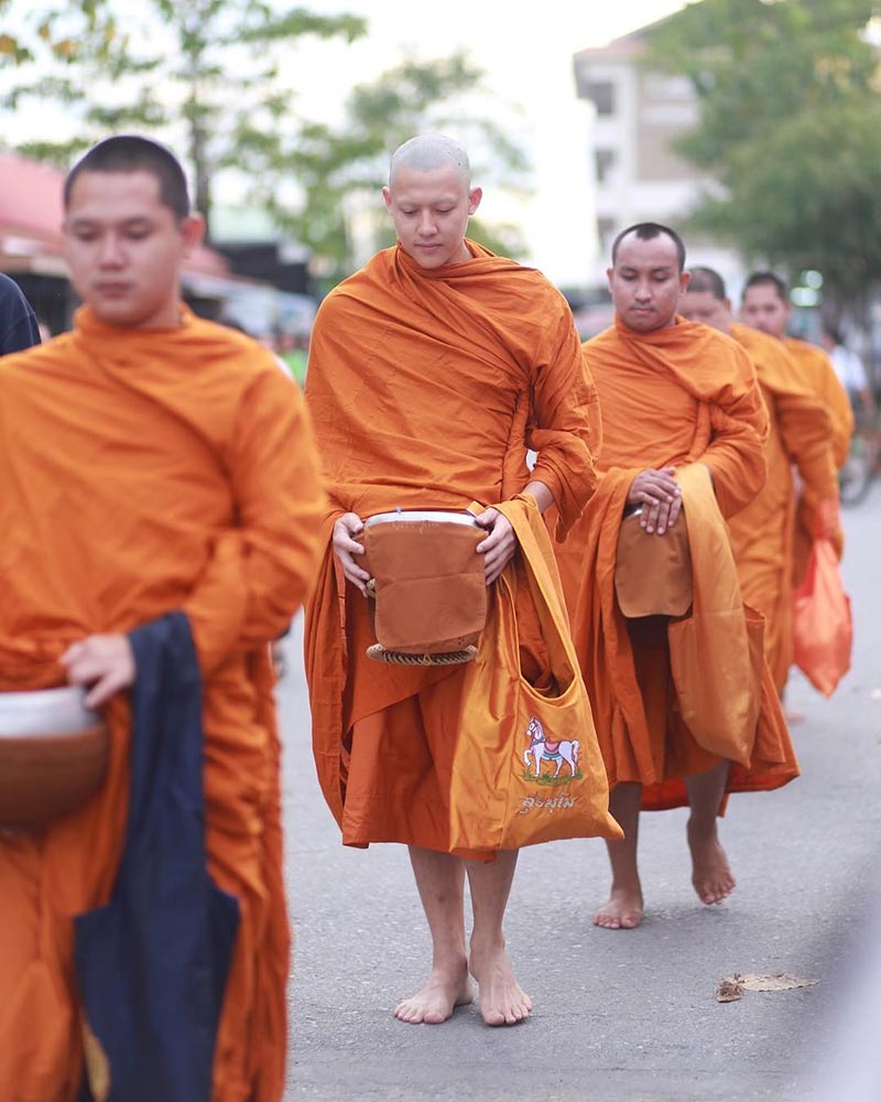 หมาก ปริญ บวช