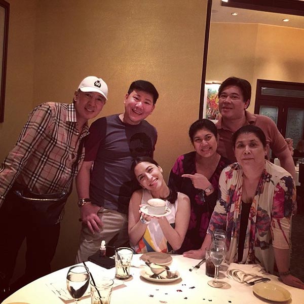 พิ้งกี้ ไฮโซเพชร