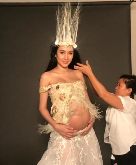 เนย โชติกา