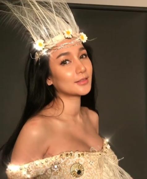 เนย โชติกา