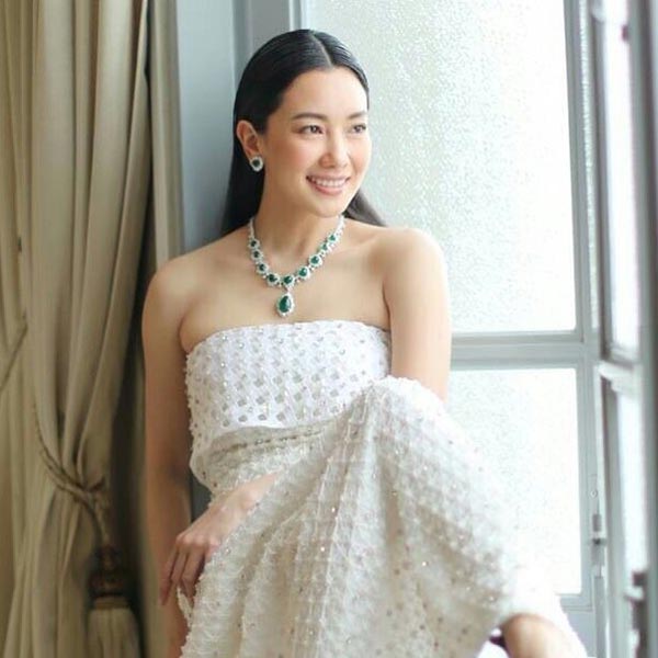 นุ่น วรนุช