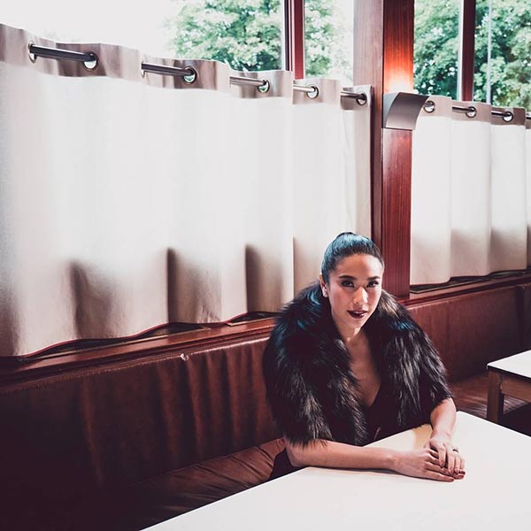 พิ้งกี้ ไฮโซเพชร