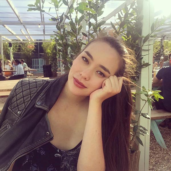 นุช นีรนาท