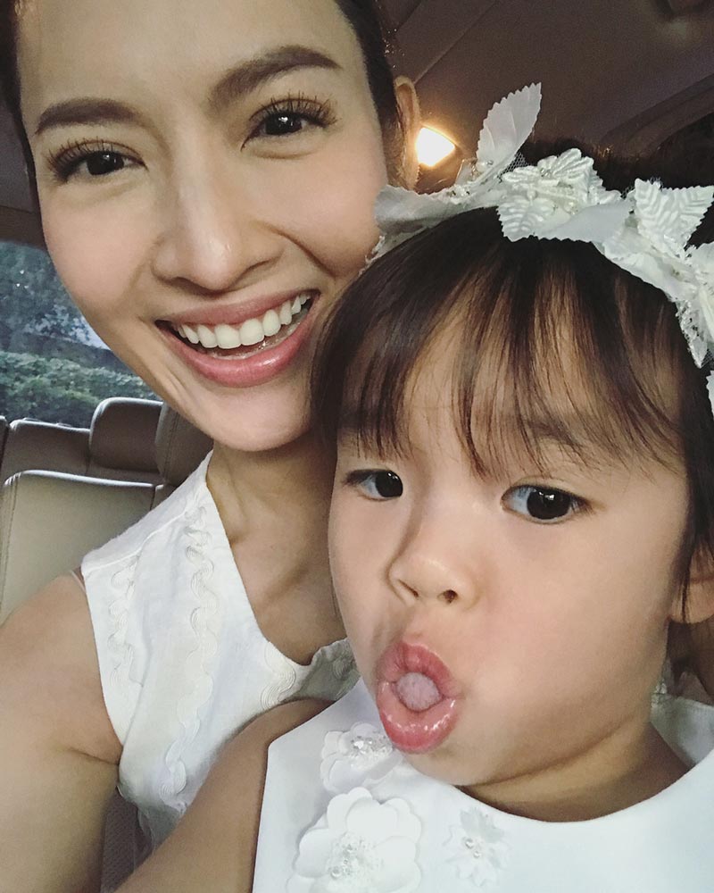 แอฟ สงกรานต์