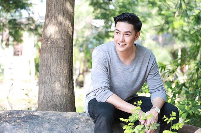 แอมป์ พีรวัศ