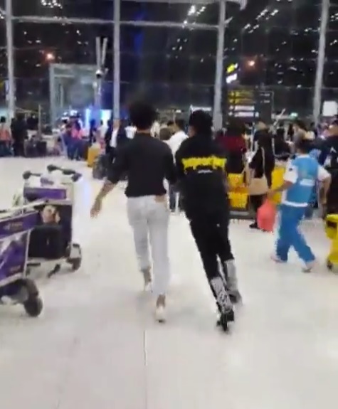 นิกกี้ เลโอ