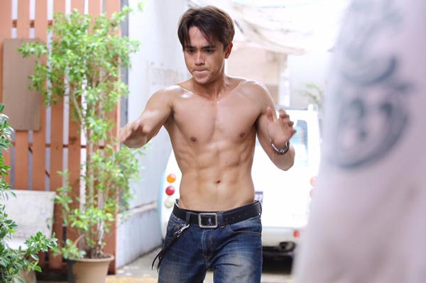 อเล็กซ์ เรนเดลล์