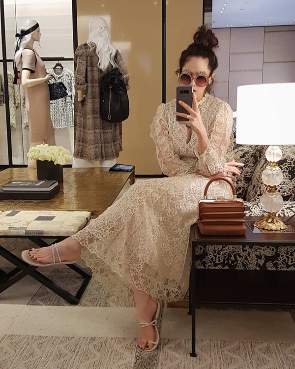 น้องสายฟ้า ลูกชาย ชมพู่ อารยา