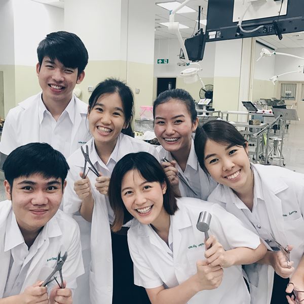  ฟรัง นรีกุล