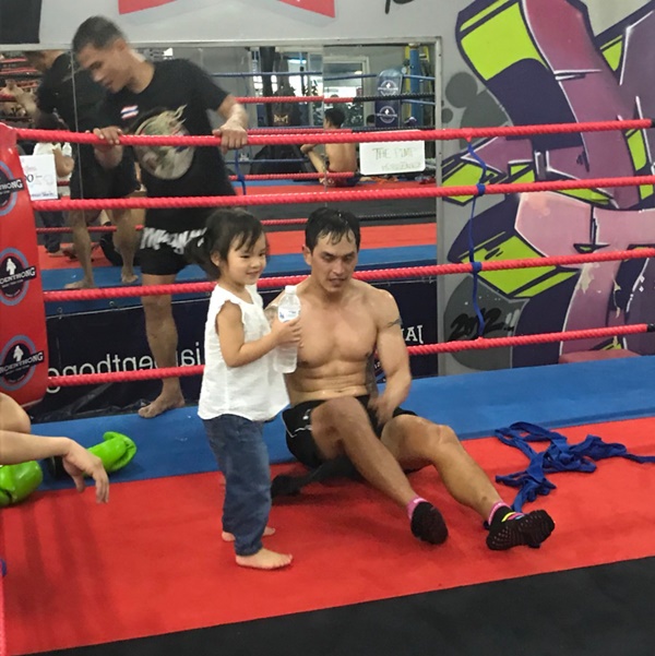 สงกรานต์ แอฟ