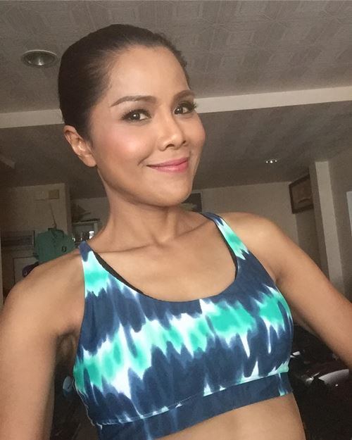  เจเน็ต เขียว