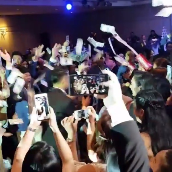 งานแต่ง เวฟ สาริน 