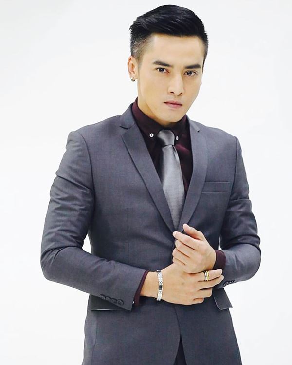 โก โกสินทร์ คำพ่อสอน