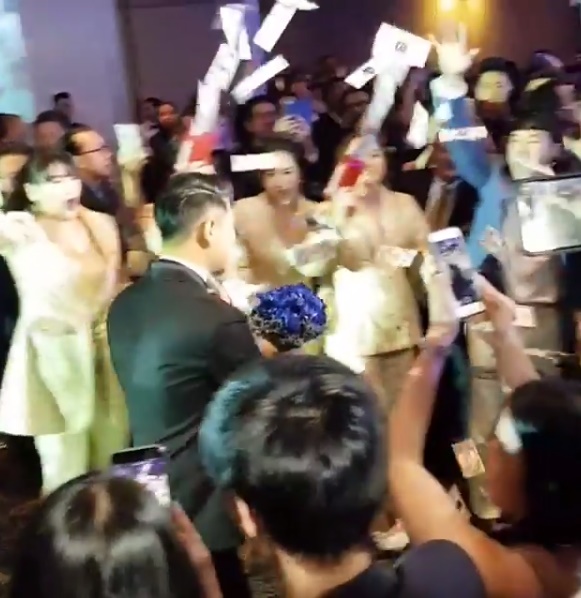 งานแต่ง เวฟ สาริน 