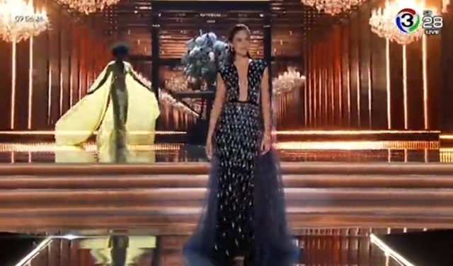 มารีญา พูลเลิศลาภ