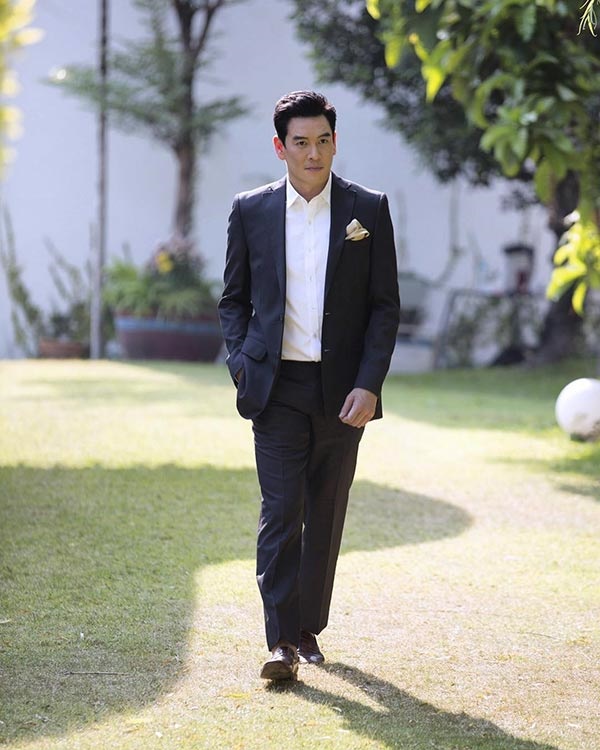  แอน ภัททิรา ชาคริต แย้มนาม  