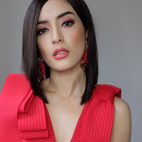 พิ้งกี้ ไฮโซเพชร