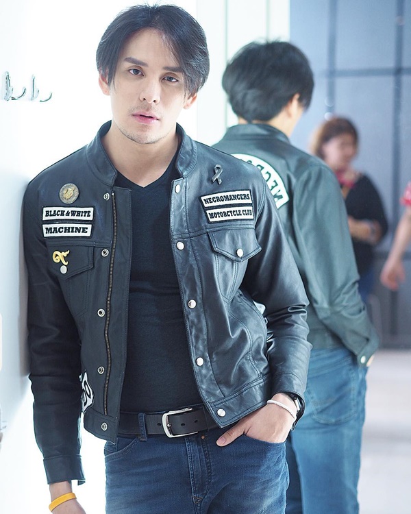 ก้าวคนละก้าว 