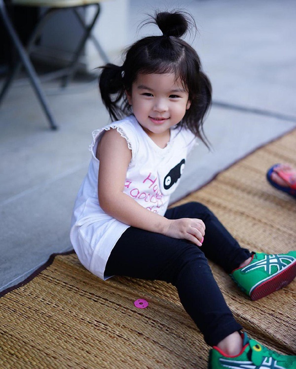 โบว์ แวนด้า  