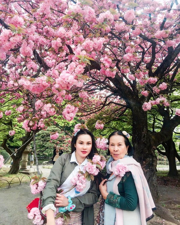 ใหม่ เจริญปุระ