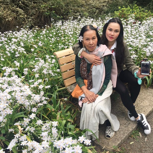 ใหม่ เจริญปุระ