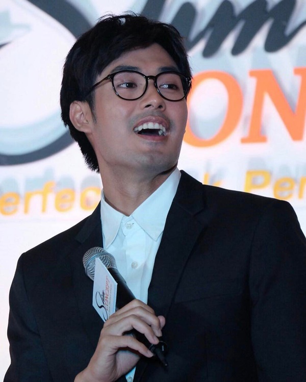 หน่อง ธนา